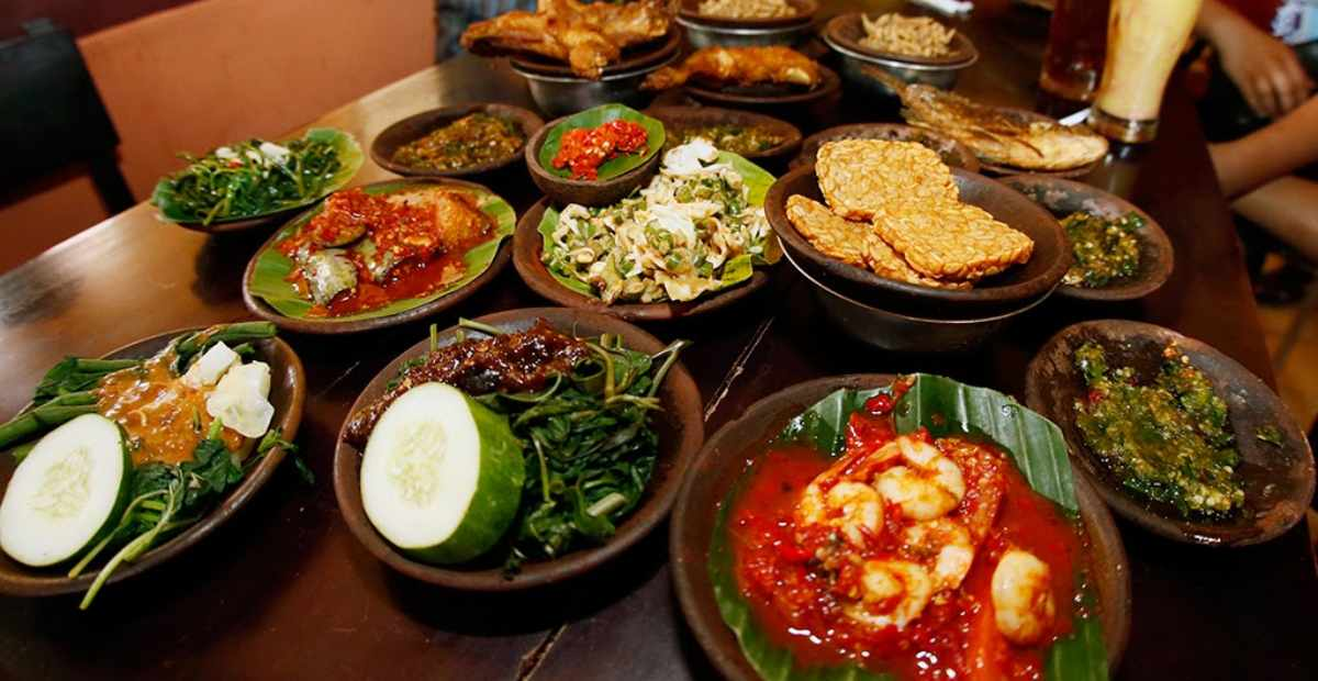 Beragam menu Franchise Waroeng SS