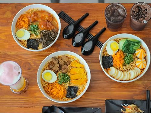 Menu Franchise Waroenk Ramen