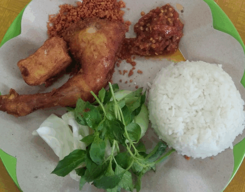 Menu Best Seller Franchise Ayam Goreng Ibu Lemoe
